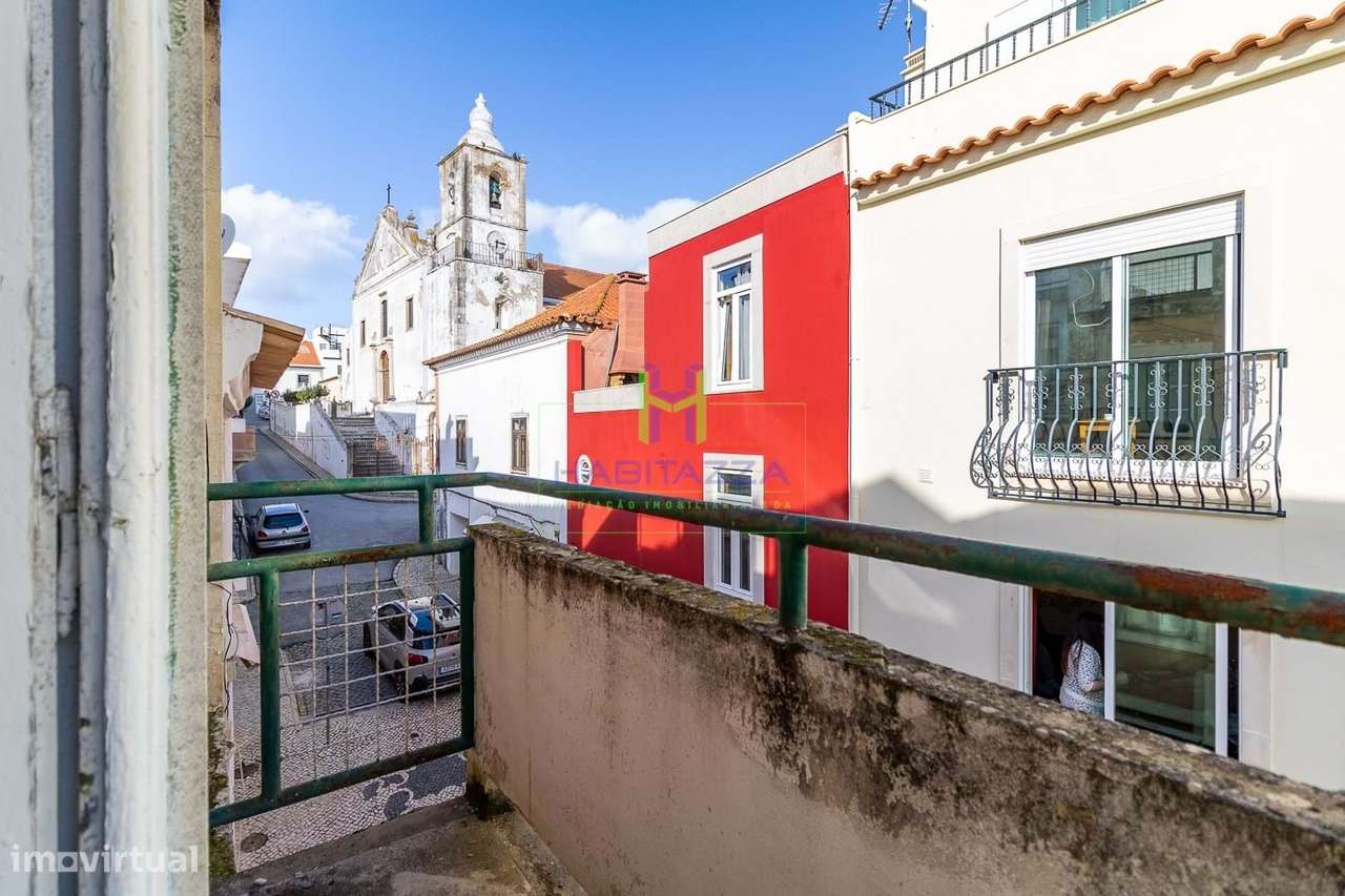 Prédio no Centro histórico de Lagos composto por 2 Apartamentos T3 e 1-39