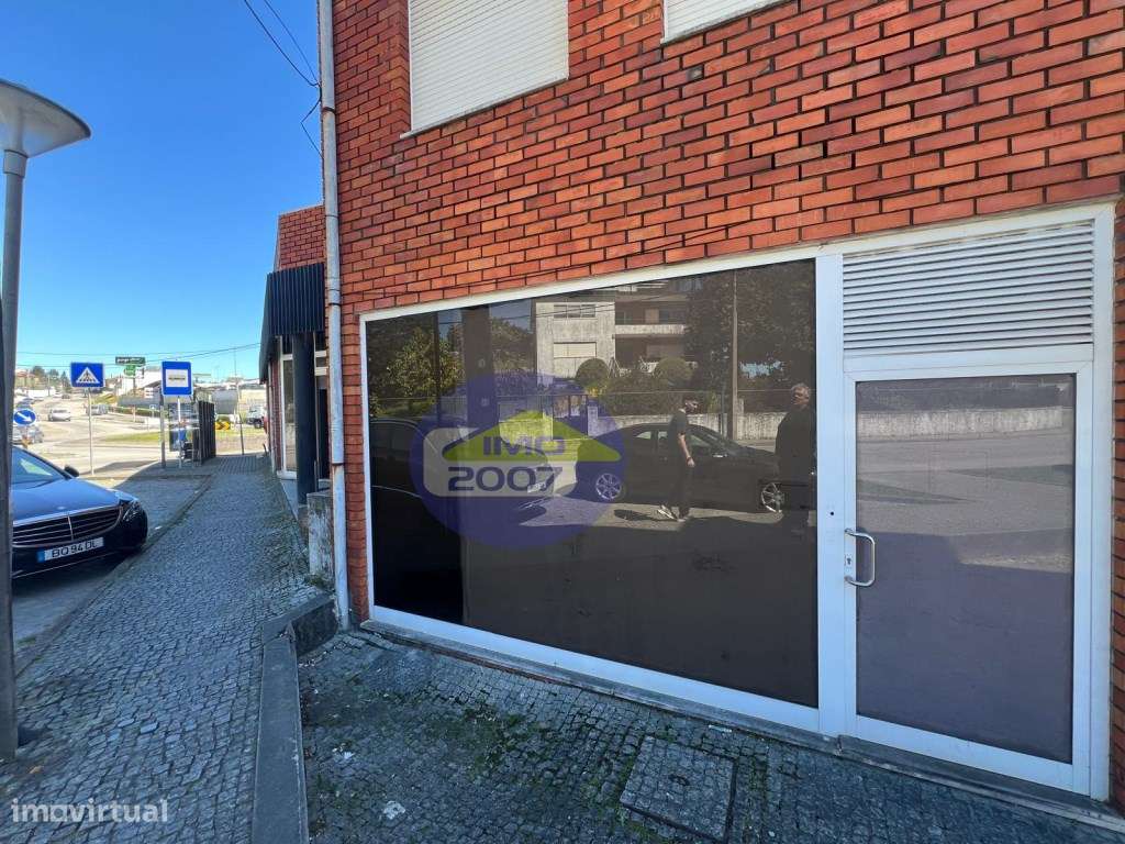 Loja em São Paio de Oleiros-2