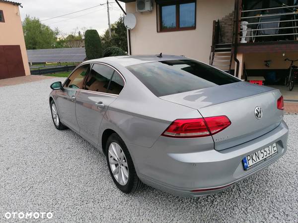 Volkswagen Passat 2.0 TDI BMT Comfortline DSG - 9