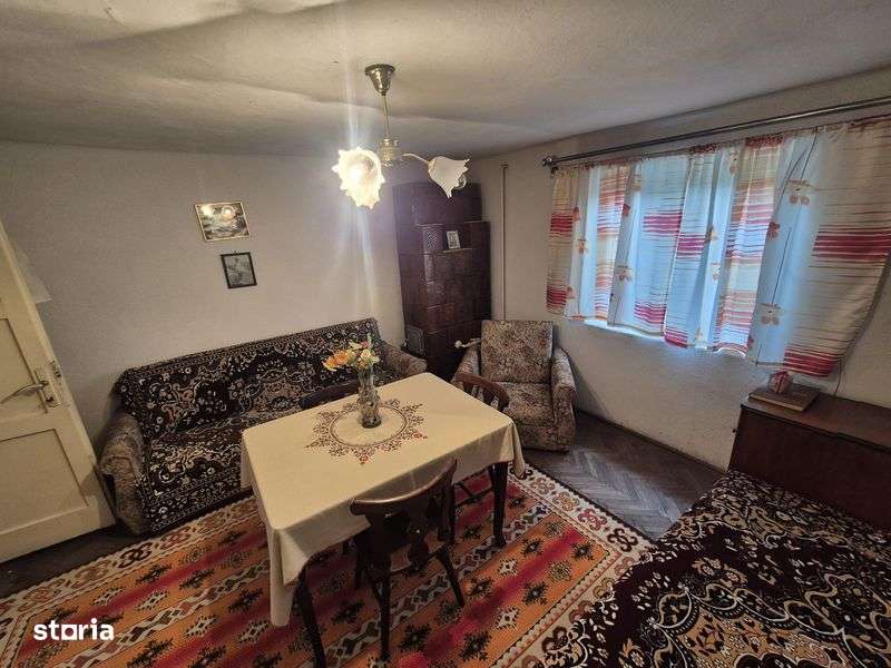 Casă individuală cu teren generos – Aleea Motrului-0