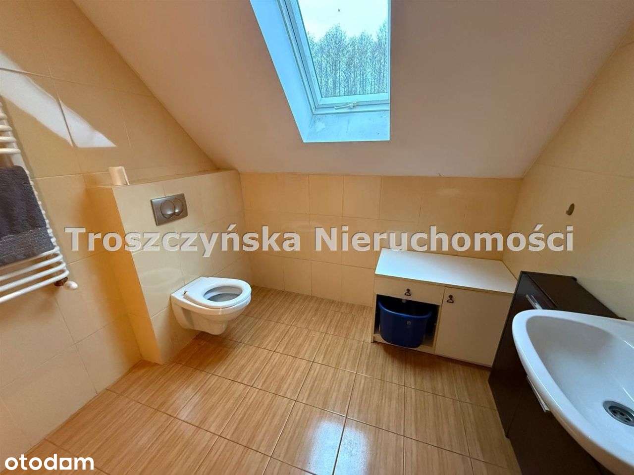 Duży dom Kolonia Poczesna z 2010 roku-19