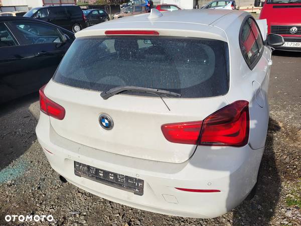 BMW Seria 1 118i - 11