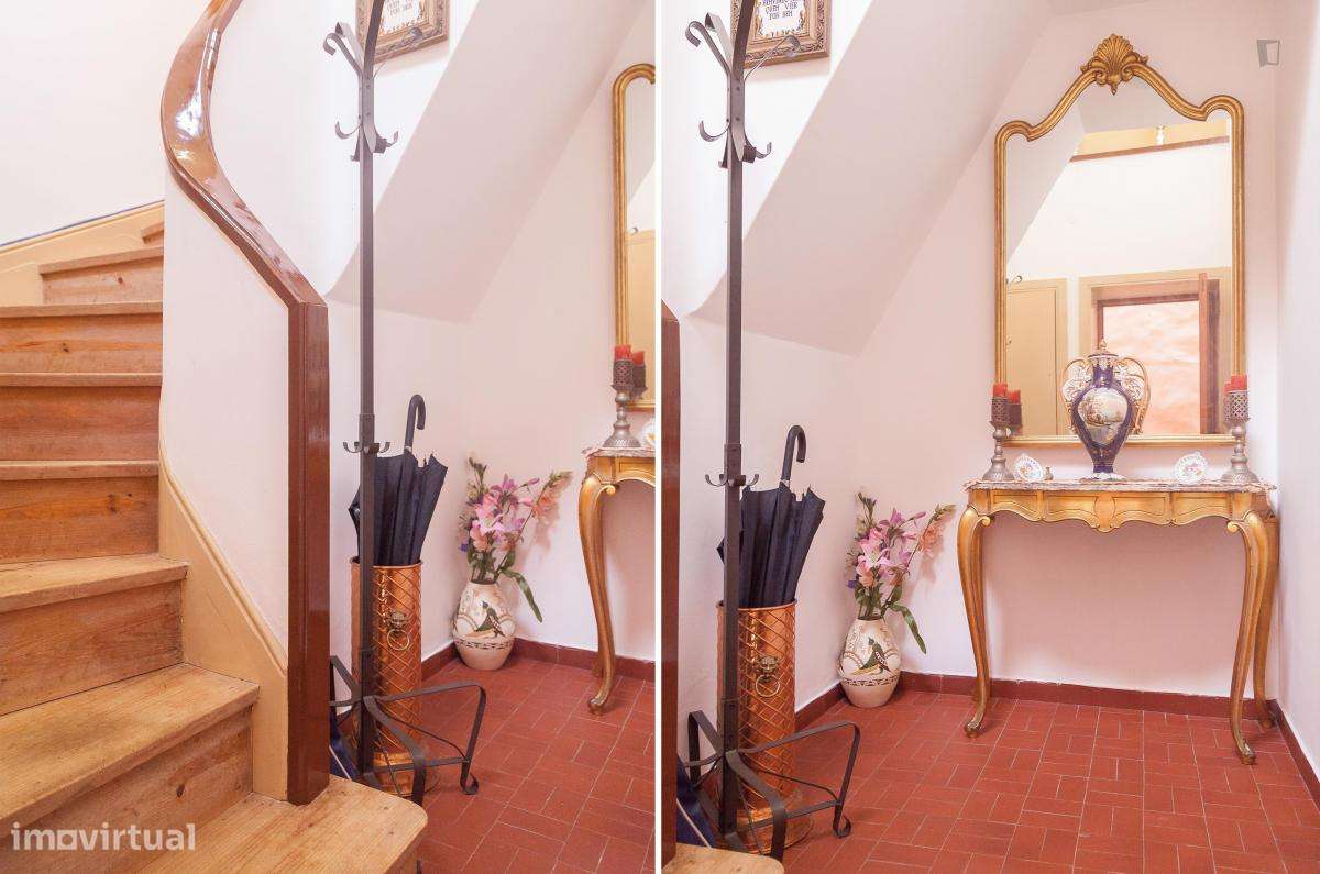 Quarto - localizado em Nevogilde Porto - Grande imagem: 5/10