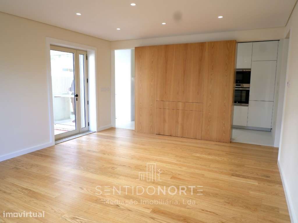 Apartamento T3 Remodelado Próximo à Avenida da Boavista - Grande imagem: 2/40