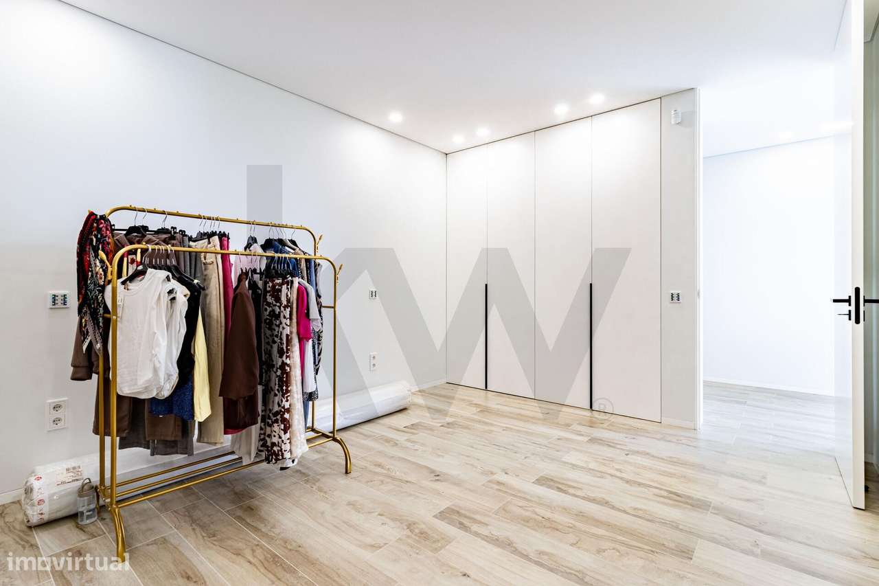 Moradia Térrea de Luxo com Piscina, Onde o Sonho se Torna Realidade-38