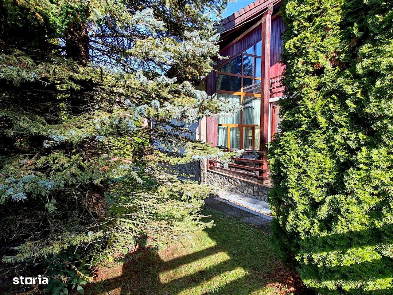 Casa de vacanta de Vânzare în Poiana Brașov - Imagine principală: 4/11