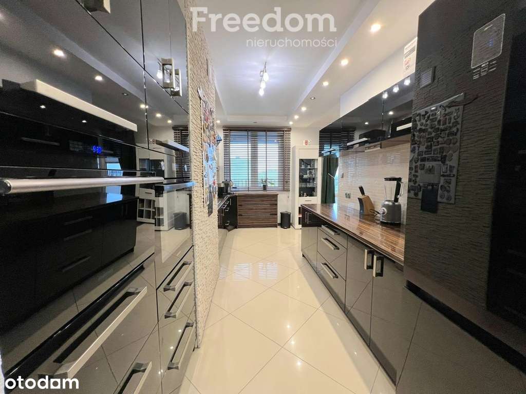 Dwupoziomowy apartament w dobrej lokalizacji - Pełny obrazek: 4/17