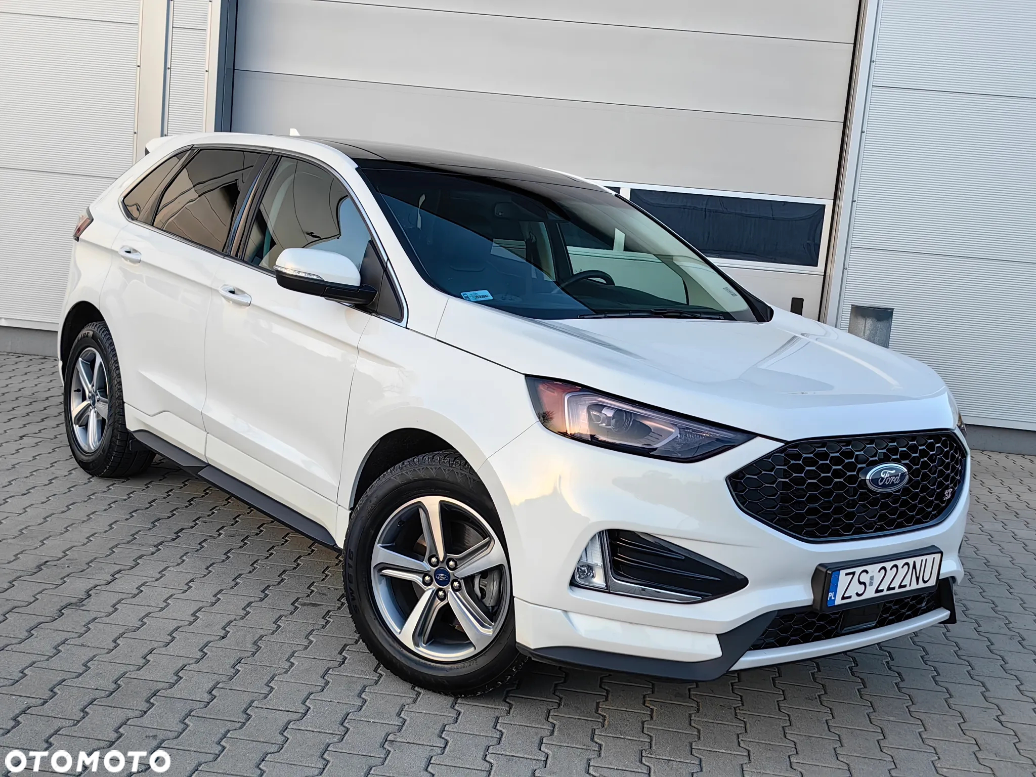 Ford EDGE - 2