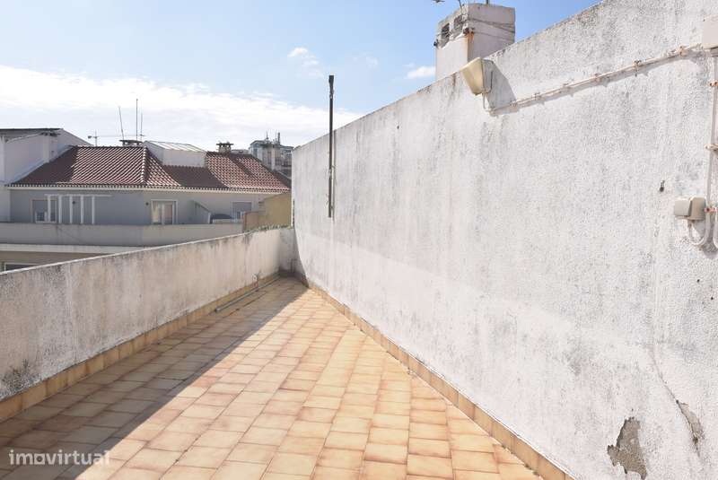 Moradia no Centro Histórico da Ericeira c/ Terraço Rooftop-25
