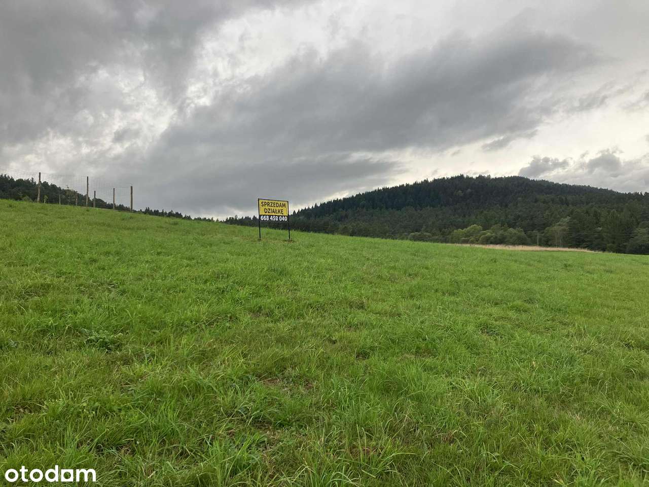 Widokowa działka budowlana w Bieszczadach-9