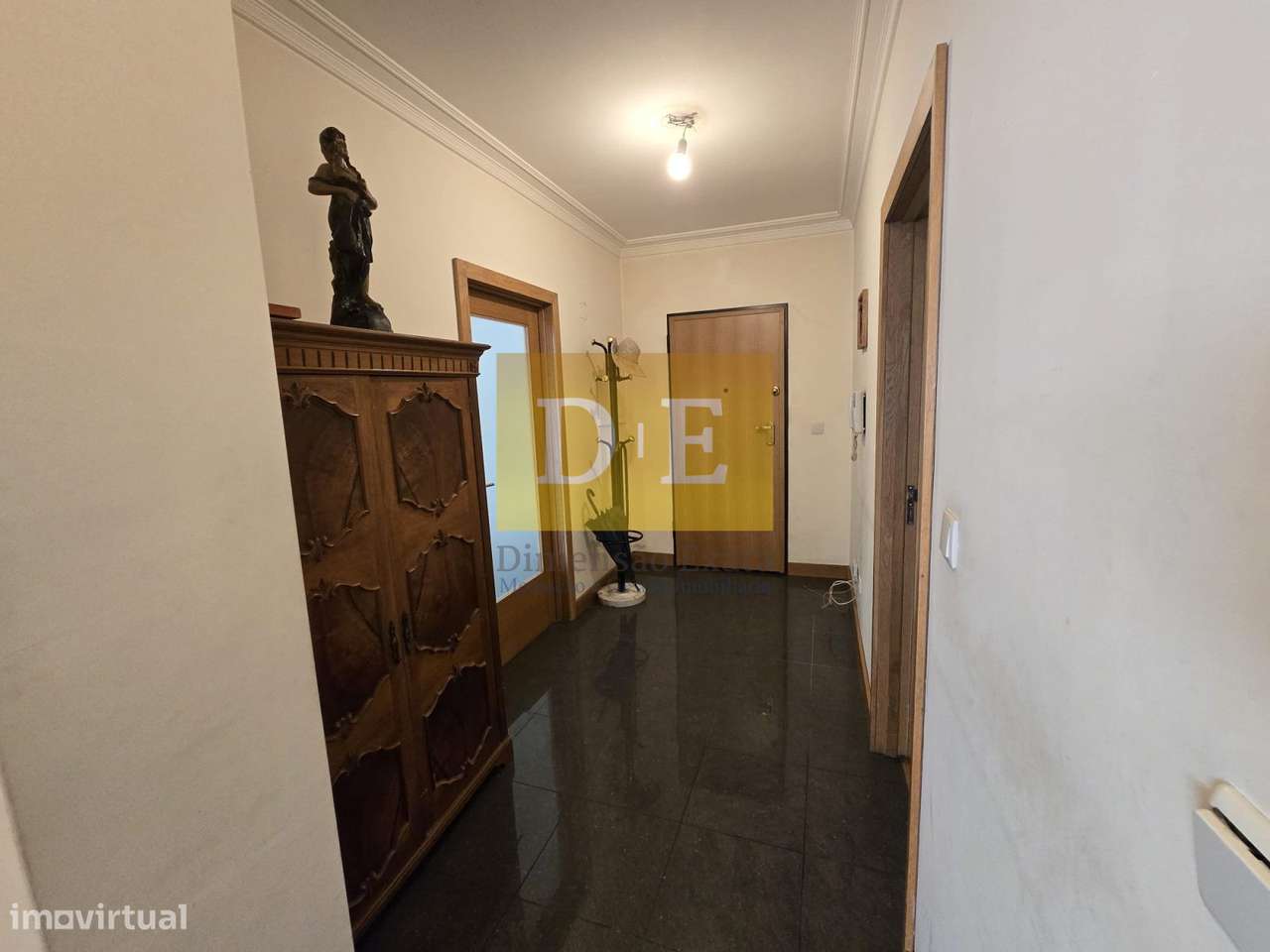 Apartamento T4 na Zona Nobre dos Maninhos na Maia-27