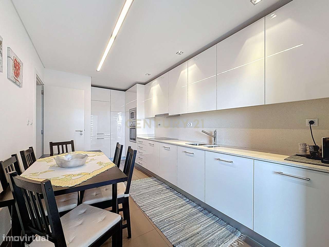Luxuoso Duplex T4+1 em Amora, Seixal com Vista Panorâmica-11