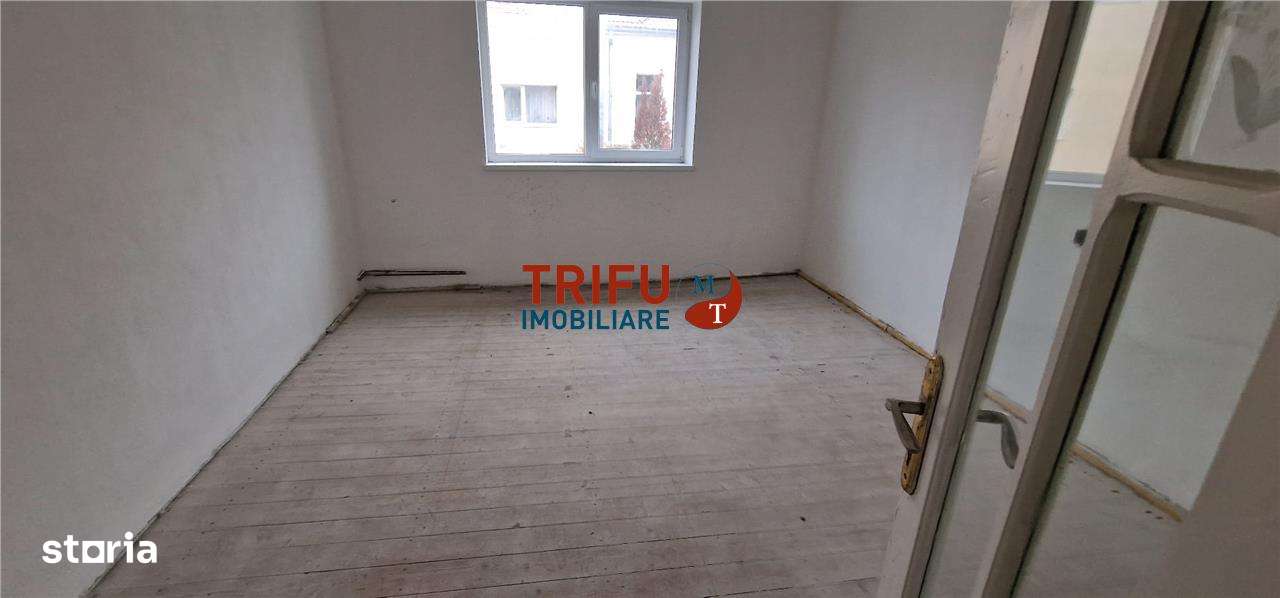 Casa individuala cu 5 camere si garaj de vanzare in Alba Iulia zona Ce-9