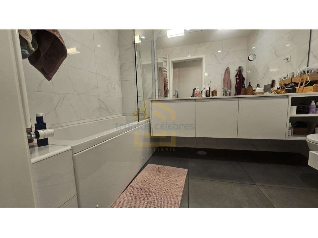 T2 semi novo com lugar de garagem em Condomínio Fechado - vila do c...-20