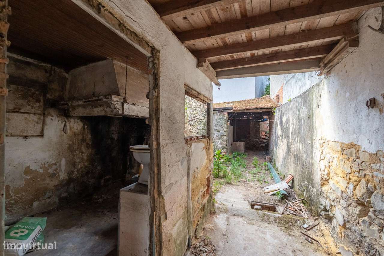 Moradia T2 com terreno e Garagem em Casal Comba, Mealhada-20