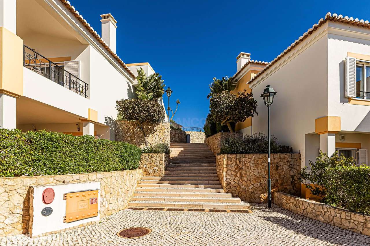 Moradia em Banda T2 com Vista Mar | Salema, Vila do Bispo-36