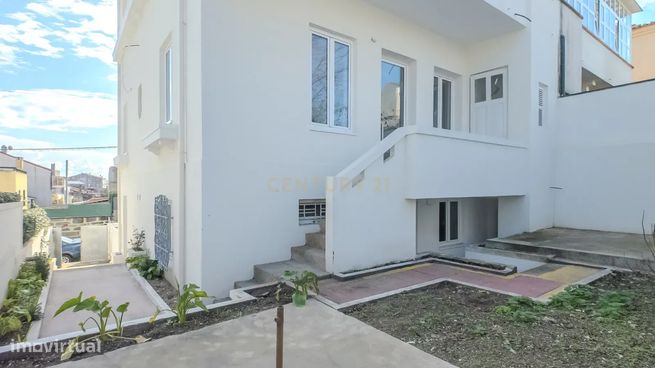 Espetacular Moradia com Vista para a Cidade no Porto T6 + dois T1 inde-17