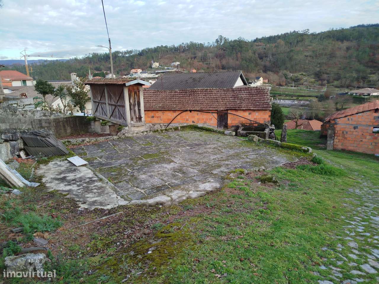 Moradia e Terreno - Pindelo dos Milagres - Grande imagem: 4/13