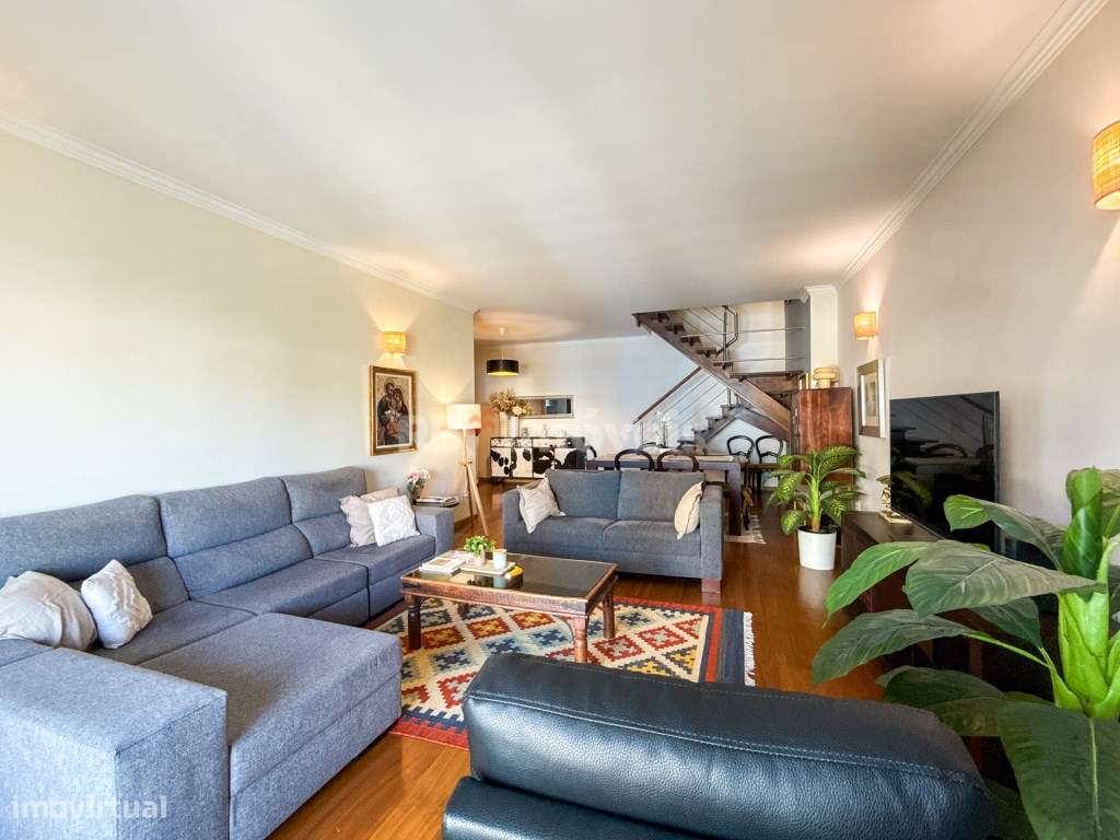 Apartamento T4 Duplex c/ Varandas, Arrecadação e Parqueamento - no ...-15