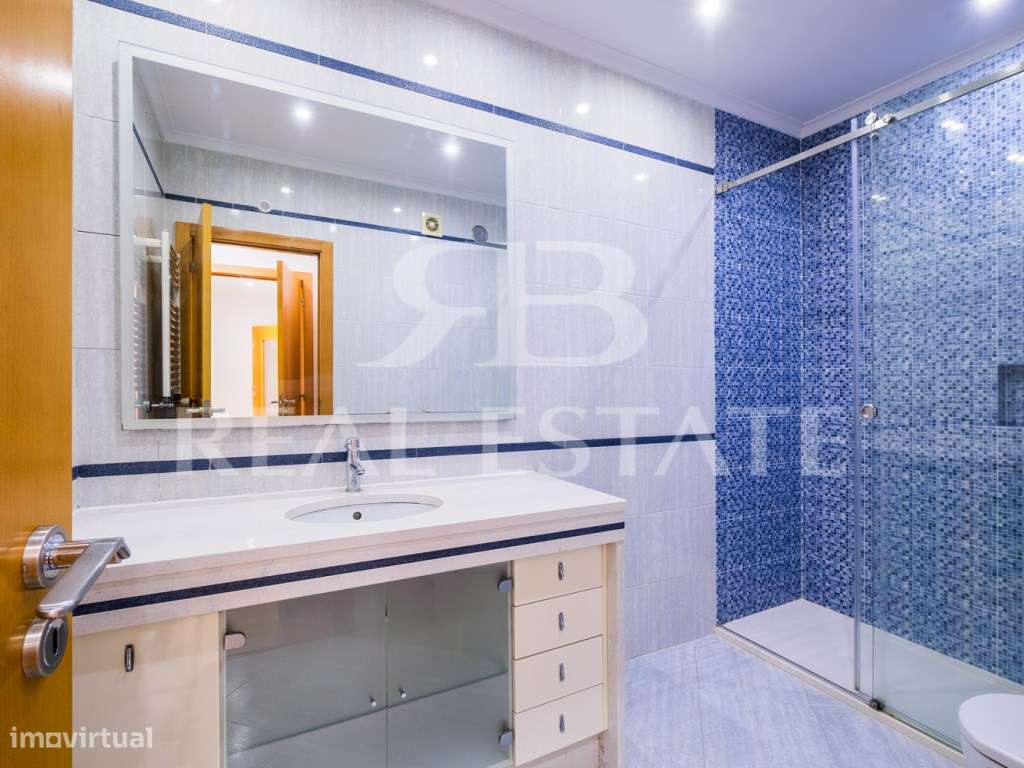 T3 com 150m2 + 2 VARANDAS + VISTA + ESTACIONAMENTO - Colinas do Cru...-22