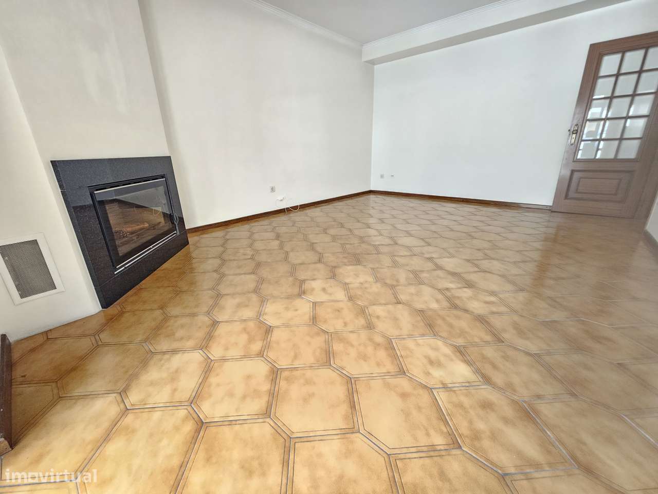 Magnífico T3 Viseu junto ao Tribunal | 4 varandas | Garagem | Elevador - Grande imagem: 4/15