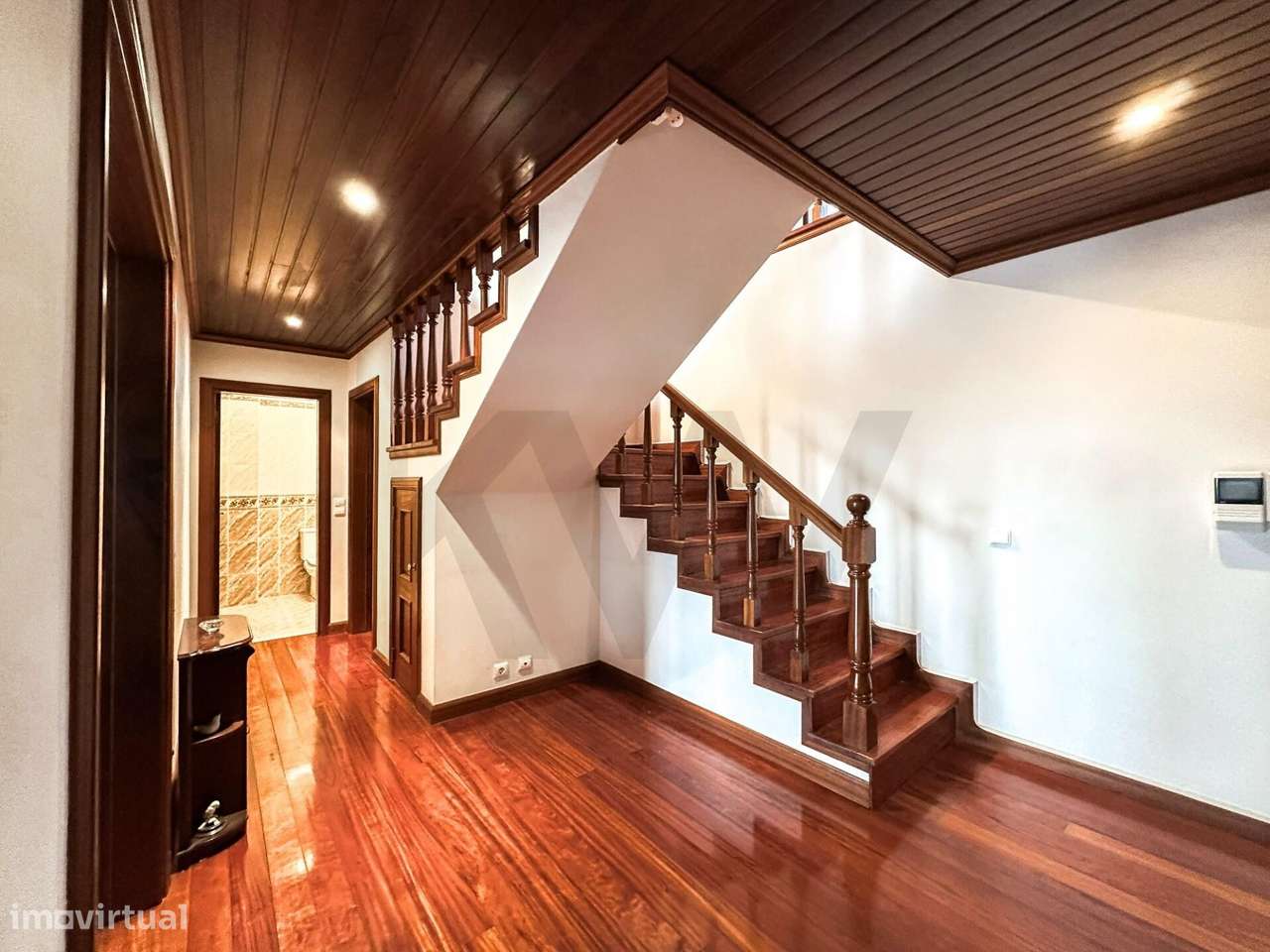 Apartamento T5 Duplex, com 2 Solários e Garagem | Centro de Esgueira – - Grande imagem: 3/29