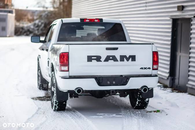 Dodge RAM 1500 5.7 4x4 - 12