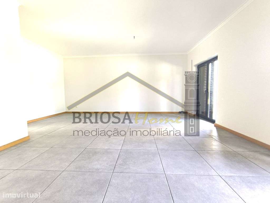 Moradia T3 em Vila Nova de Poiares-22