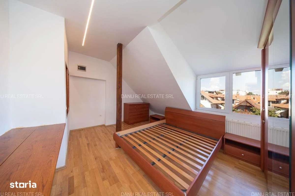 Vila deosebită de vânzare în centrul istoric al Brașovului-10