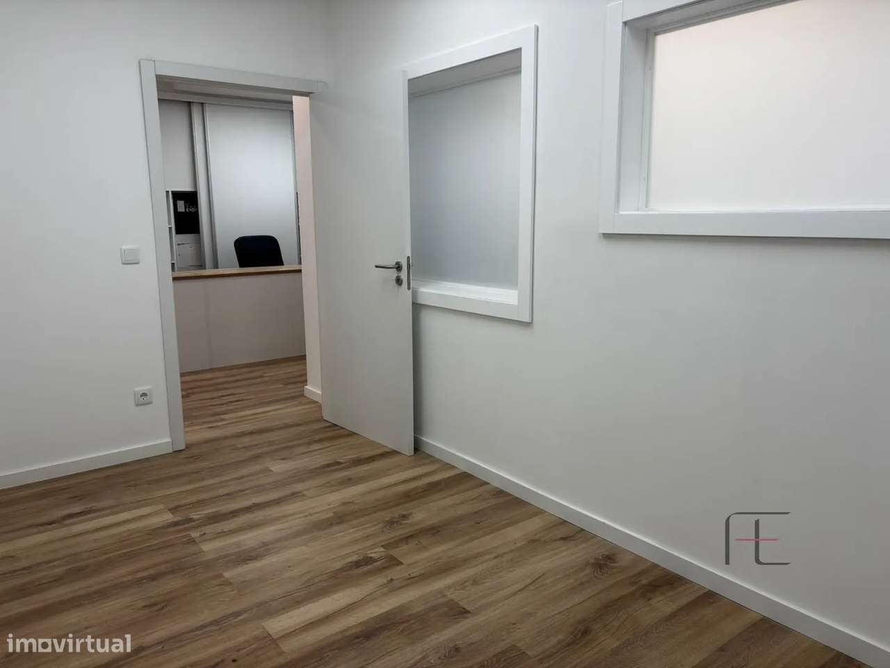 Loja, Porto, Vila Nova de Gaia-9