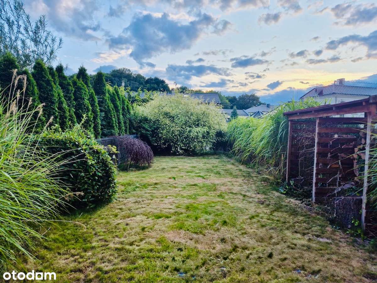 Fajny szereg w Radomierzycach na sprzedaż-4