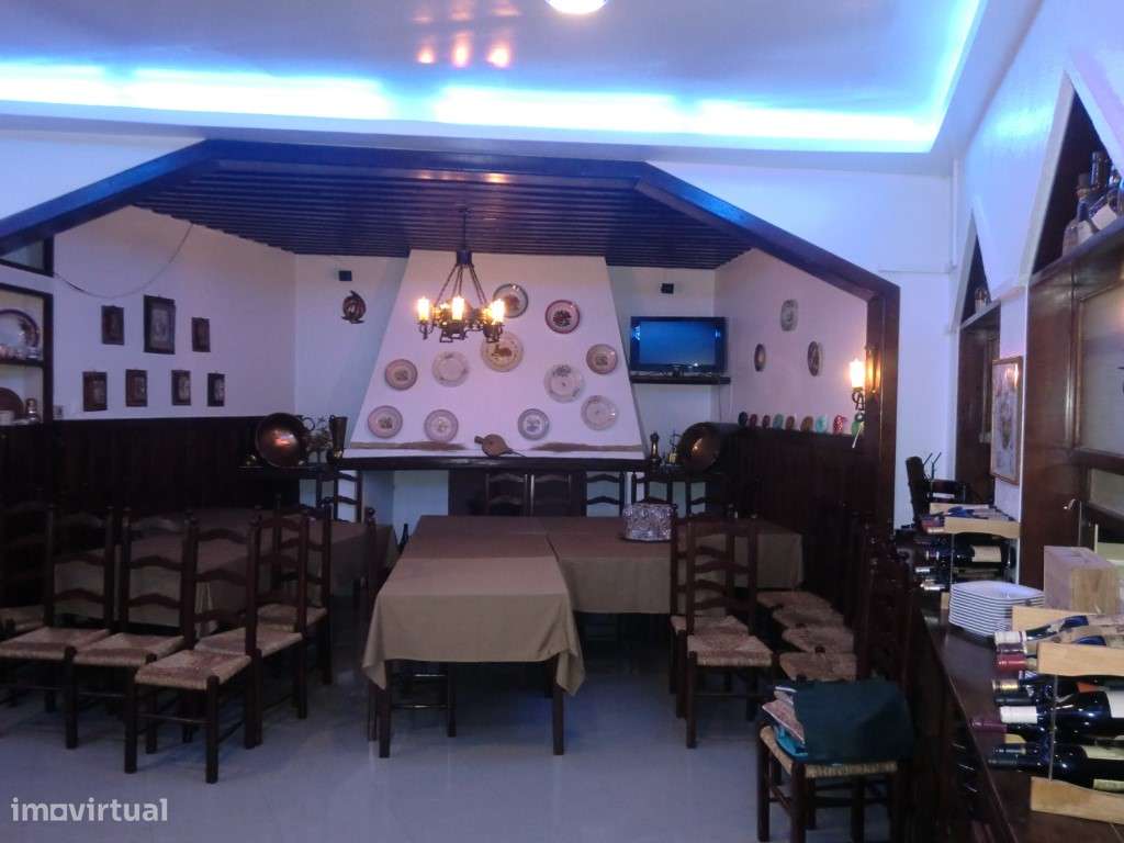PRÉDIO COM RESTAURANTE + T4 | RENTABILIDADE ELEVADA | PRONTO A EXPL... - Grande imagem: 5/56
