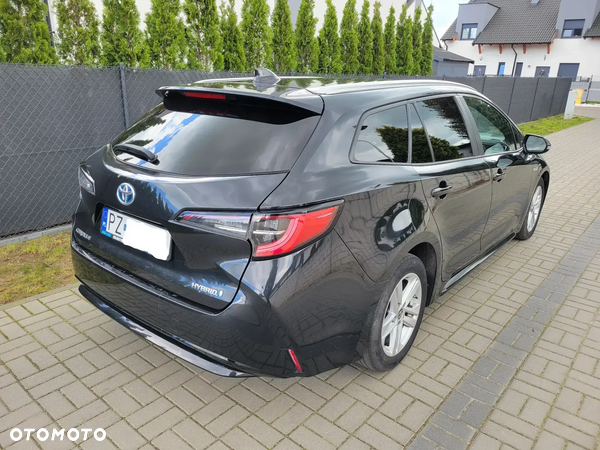 Toyota Corolla 1.8 Hybrid - 3