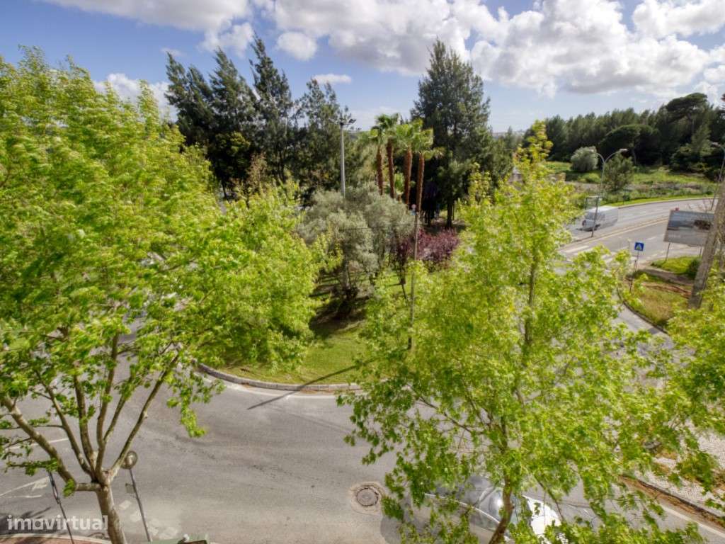 T3 com Box 2 carros e grande varanda - Colinas do Cruzeiro, Odivelas-35