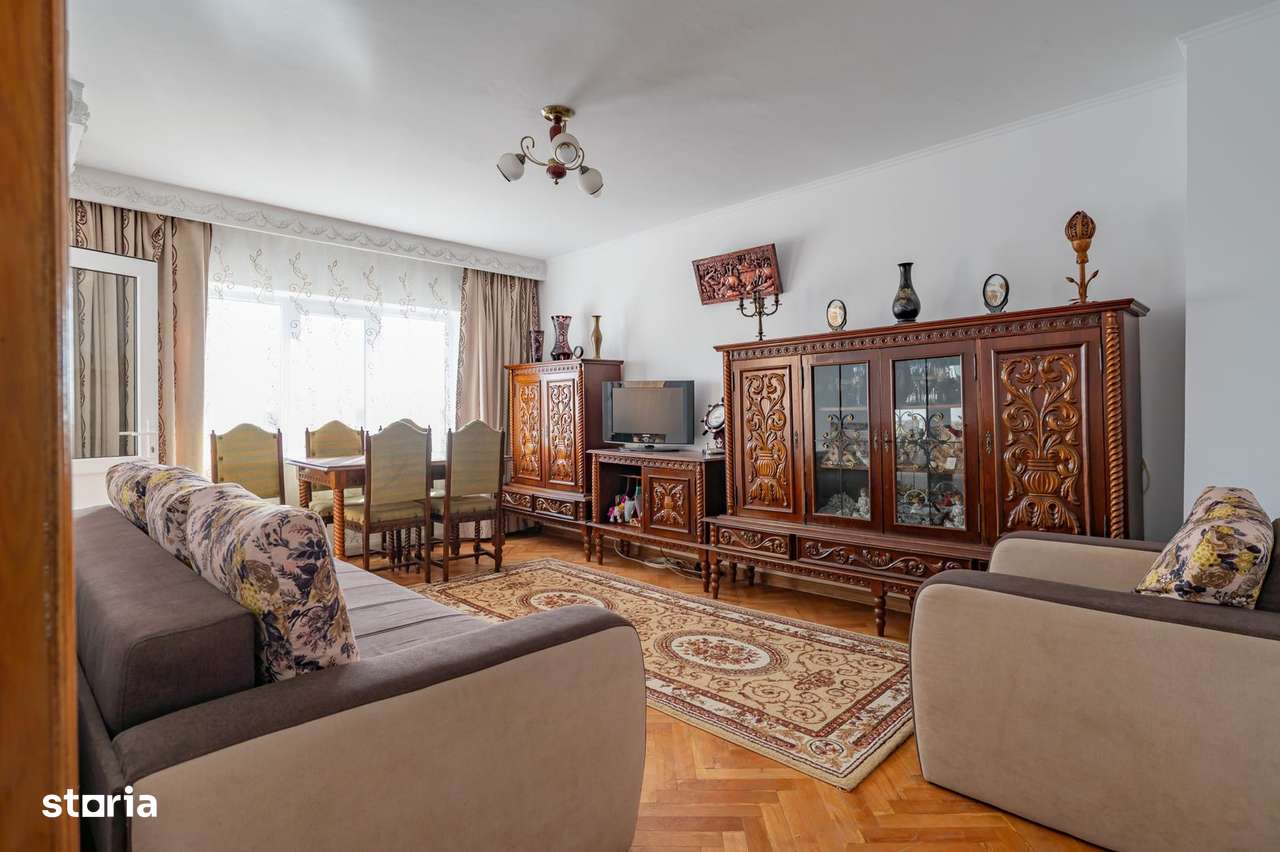 Inel 2 – Dezrobirii – 3 camere decomandate, 2 băi, etaj 3/4, bloc 1987-1