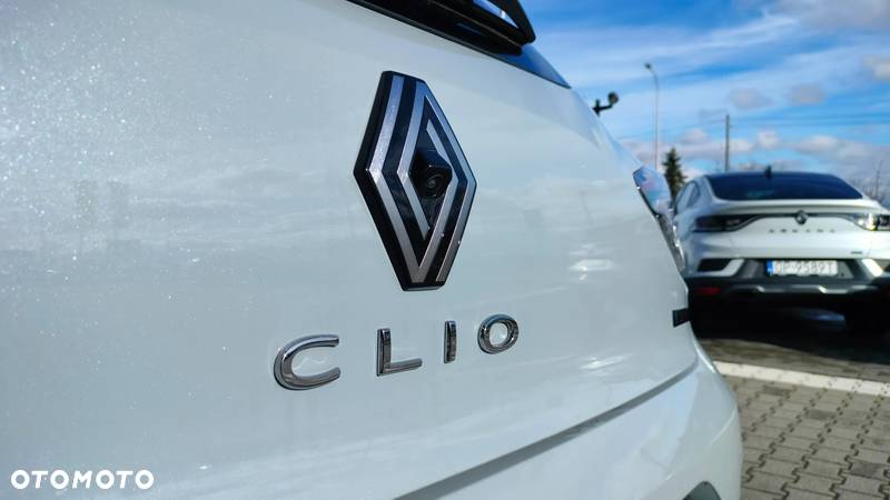 Renault Clio - 17