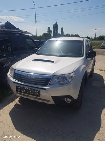 Dezmembrez subaru forester 2.0d fabr 2009 E4 - 1