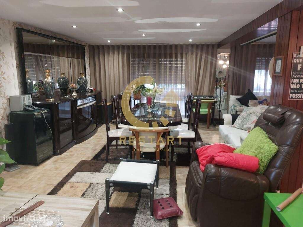 Moradia T4 geminada de 3 frentes em Baguim do Monte, Gondomar-28