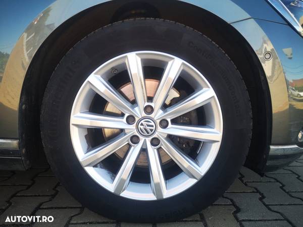 Volkswagen Passat 2.0 TDI DSG Highline - 29