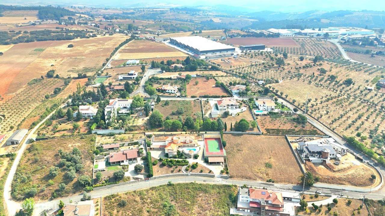 Lote de terreno para venda - Grande imagem: 2/16