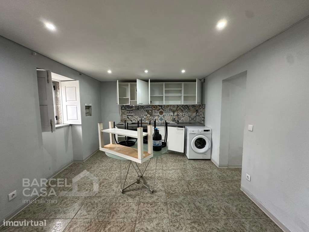 Moradia T3 com duas habitações independentes em Deocriste - Viana d...-11