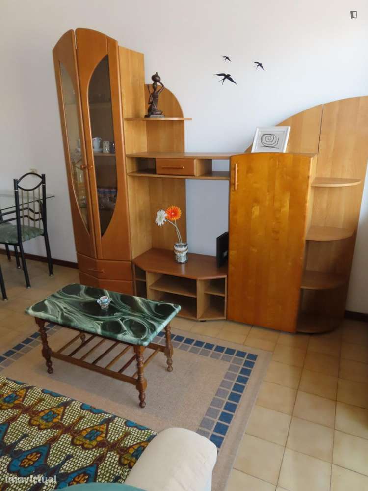 Apartamento com 1 quartos - localizado em Cedofeita Porto - Grande imagem: 4/6