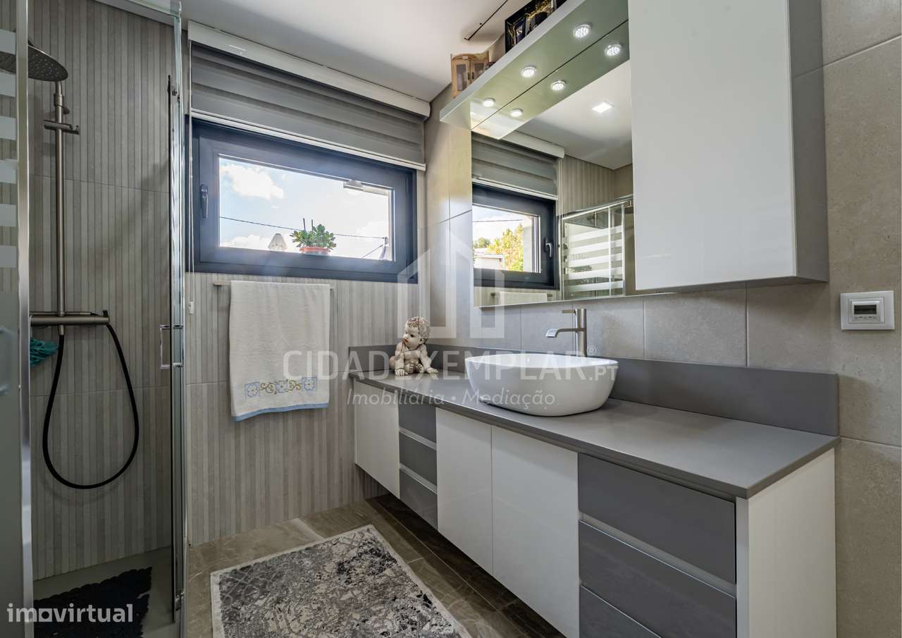 MORADIA T3 DE LUXO C/ PISCINA-Centro de Penafiel-22