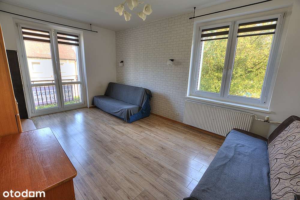 NOWA CENA! 2 pokoje, I piętro-0