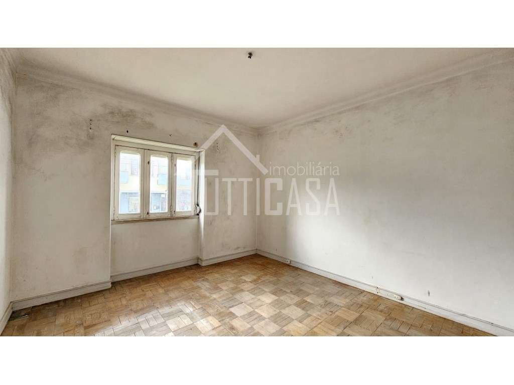 Apartamento T2 na Venda do Pinheiro-8