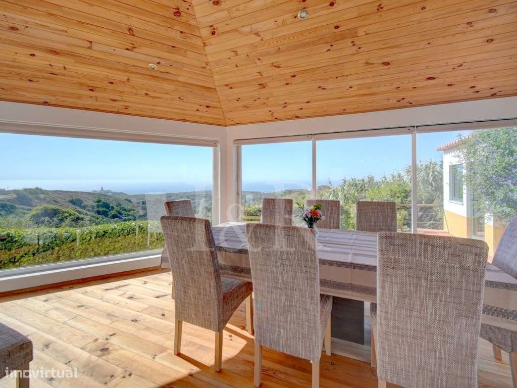 Moradia T2+3 com jardim e vista mar na Azóia, Sintra-22