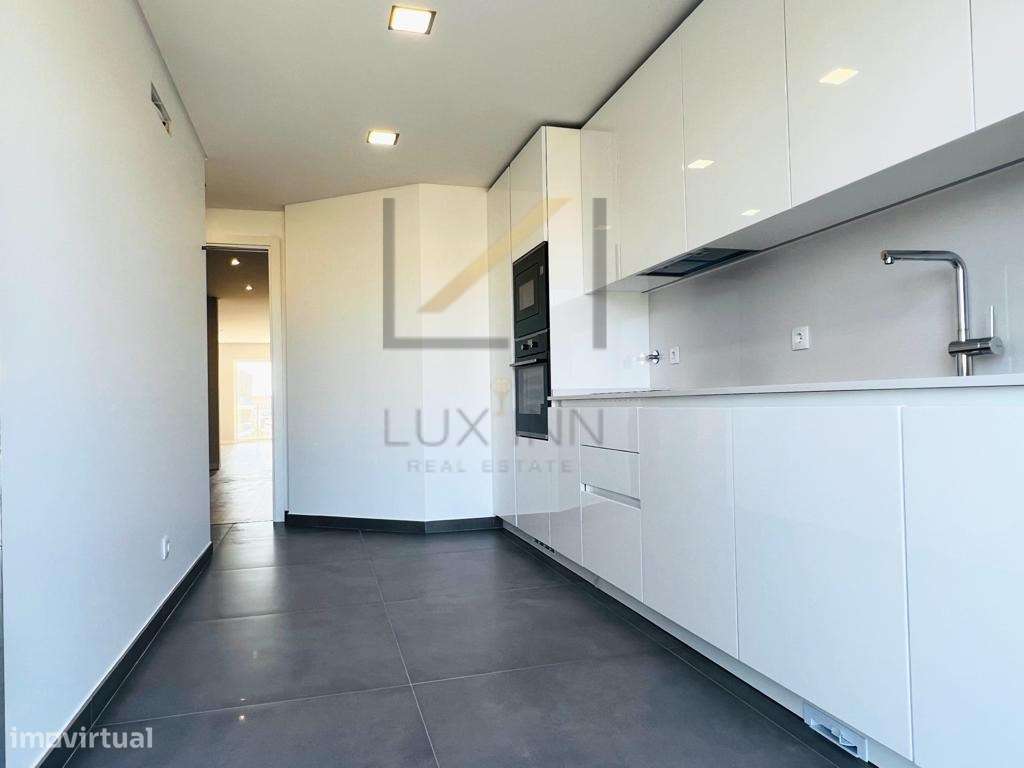 Apartamentos Novos com Garagem e 2 Terraços na Parede- Cascais - Grande imagem: 1/19