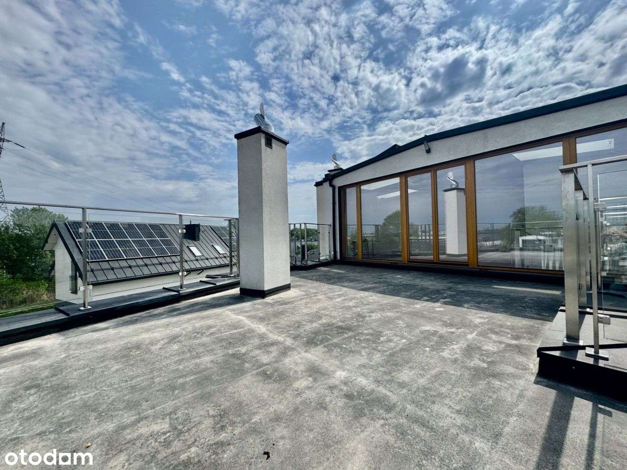 Nowoczesny dom, który zachwyca światłem | 240 m² |-16