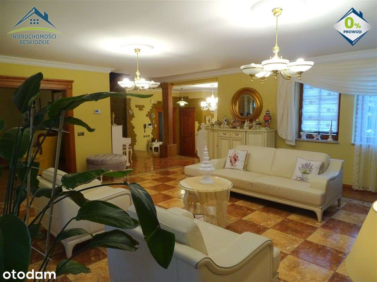 Niezwykły dom w Ustroniu - dla koneserów piękna!-1