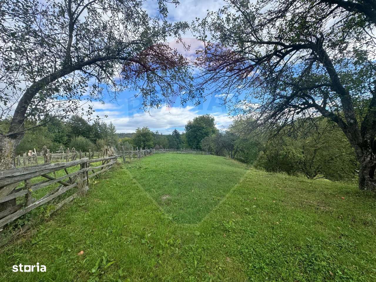 O oportunitate unică în inima naturii — 6.605 mp în Cândești - Imagine principală: 1/13